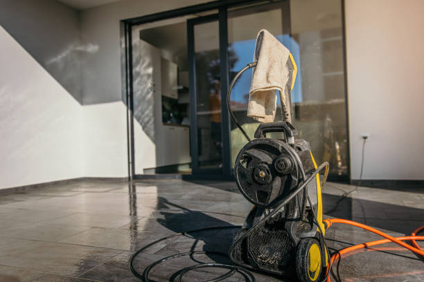 Best Driveway Pressure Washing  in Pemberwick, CT