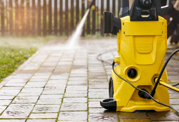 Best Graffiti Removal  in Pemberwick, CT